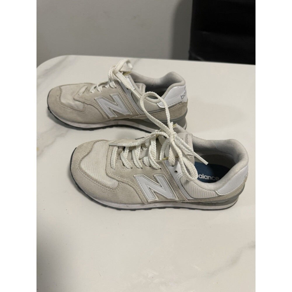 New Balance 574 Core Women’s 7 Nimbus Cloud White Suede Mesh Sneakers WL574EVW - Picture 15 of 16